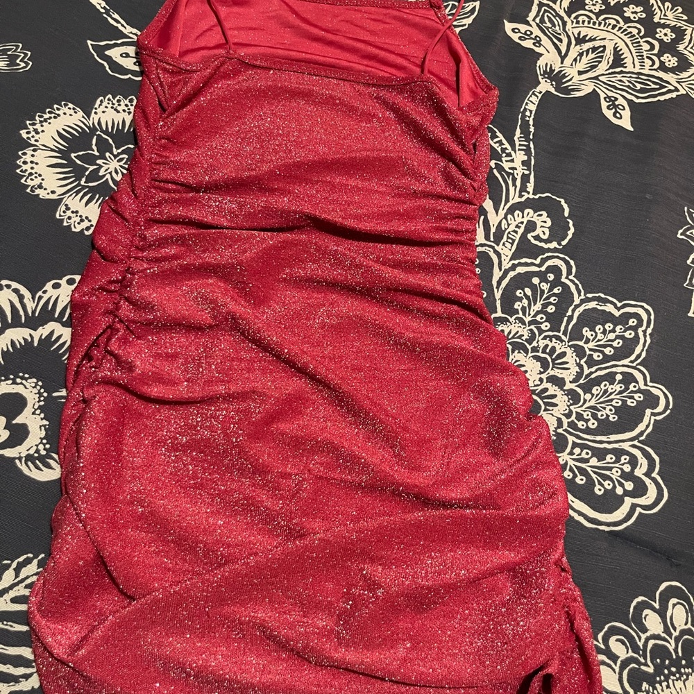 Elegant Red Glitter Dress